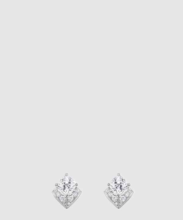 쇼메 조세핀 에끌라 플로럴 귀걸이 085369